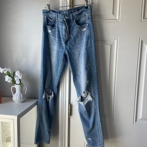 A&E Distressed Mom Jean